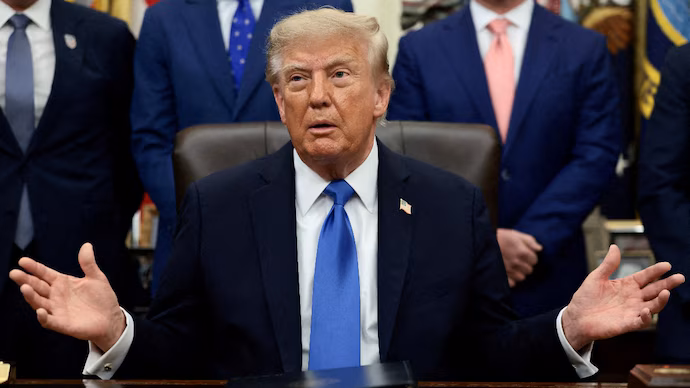 US House Advances Russia Sanctions Bill, India Named for Possible 100% Tariffs