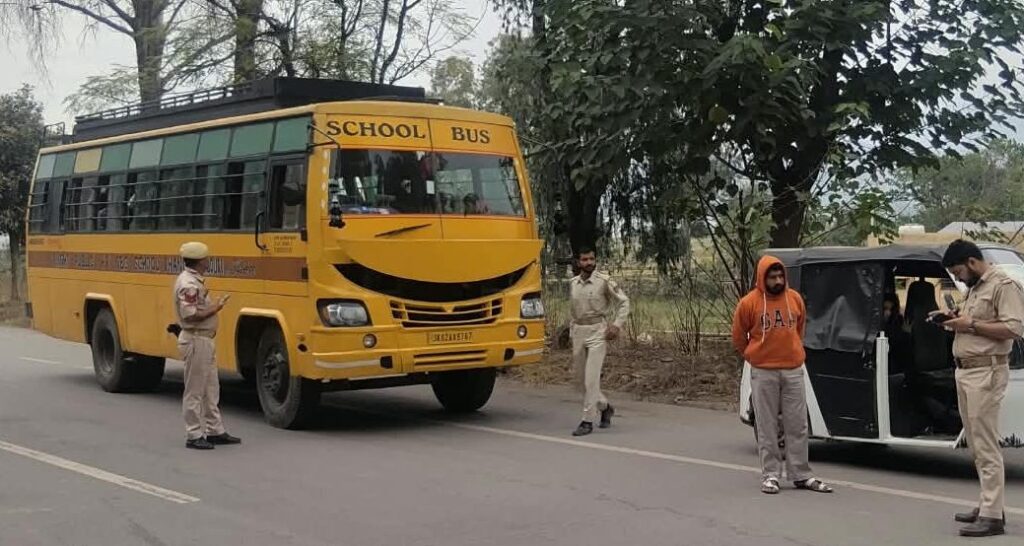 ARTO Rajouri cracks down on traffic violations: 260 vehicles checked, 50 challaned, 3 seized; ₹1.40 lakh fine imposed