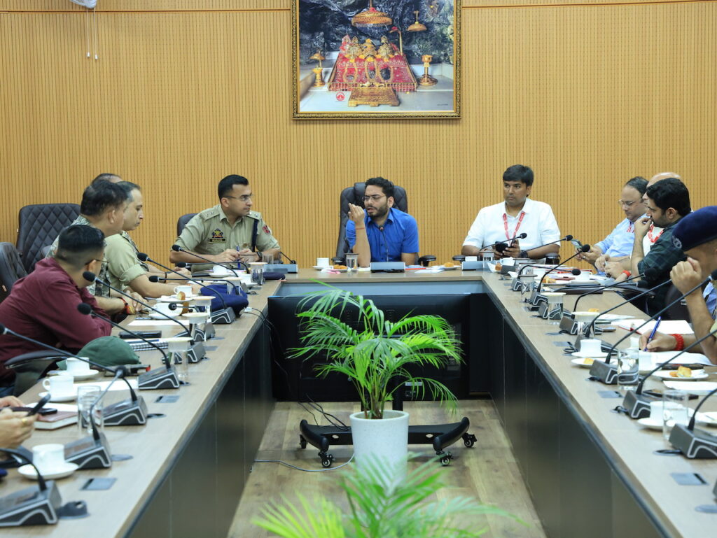 Vaishno Devi Shrine Board Reviews Navratra Preparations as Heavy Pilgrim Rush Expected