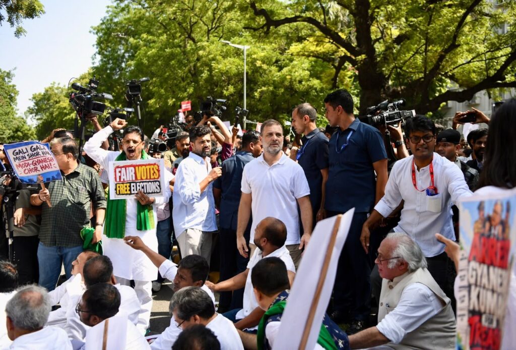 INDIA Bloc MPs March to Election Commission, Demand CEC Gyanesh Kumar’s Resignation