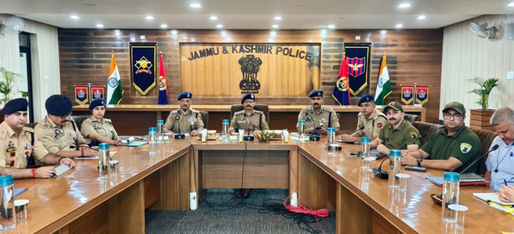 IGP Jammu Reviews District Security, Winter Preparedness