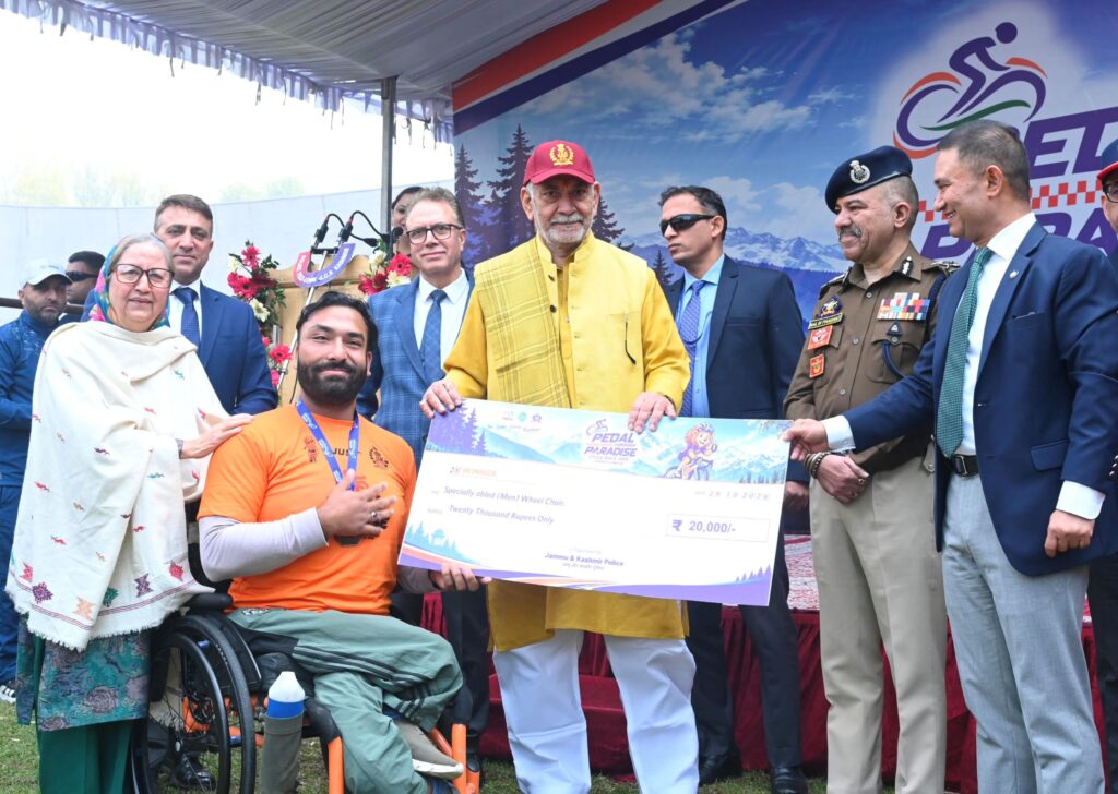LG Manoj Sinha Felicitates ‘Pedal Through Paradise’ Winners, Hails Youth Power
