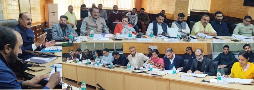 PAC reviews CAG audit observations of H&UDD Deptt