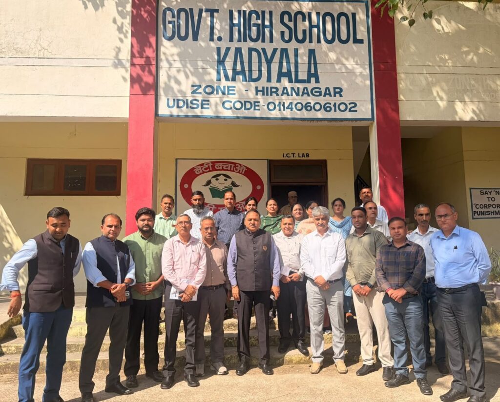 Commissioner Secretary Education visits Border Schools in Kathua Under Vibrant Village Programme