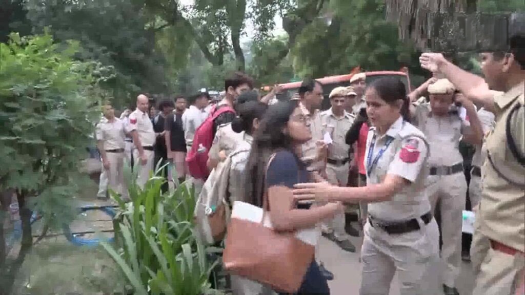 Delhi Police Detain Protesters at Jantar Mantar Amid Tight Security